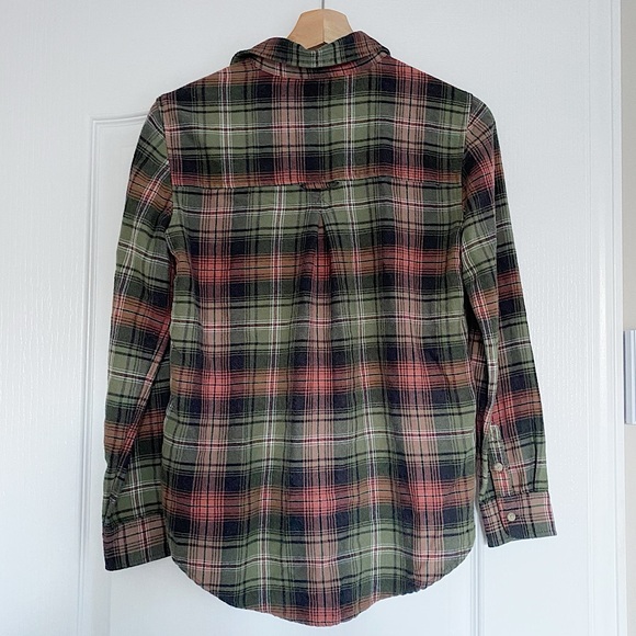 AMERICAN EAGLE | Plaid boyfriend fit flannel - Picture 2 of 5
